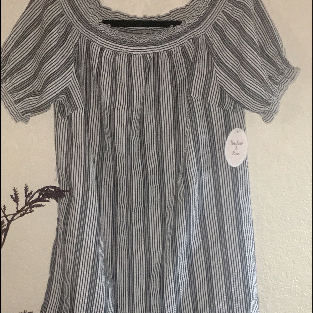Brand New Harlow and Rose Size Small Dress